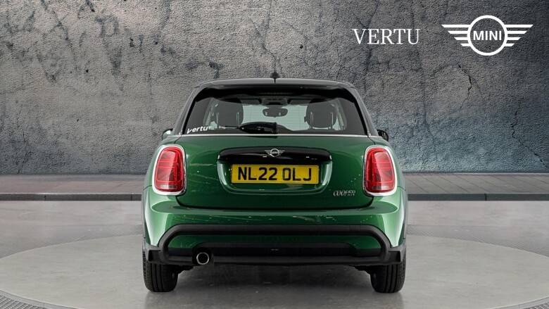 MINI Hatchback 1.5 Cooper Classic 5dr Petrol Hatchback